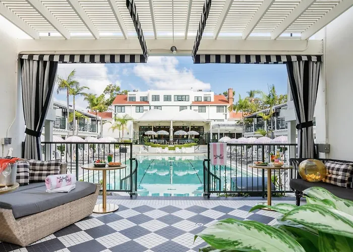 The Lafayette Hotel, Swim Club & Bungalows San Diego